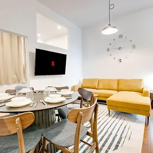 M11 Stylish & Modern 3br Downtown Mtl Apartment